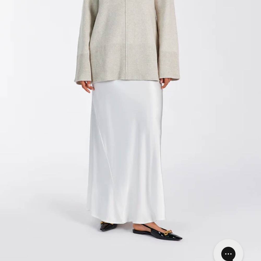 Dissh White Satin Skirt